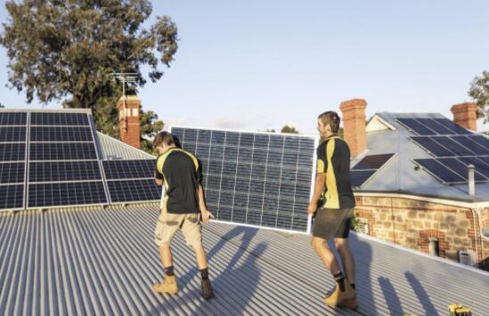 澳大利亚太阳能安装商在完全转换为微型逆变器后收到了客户的意外响应