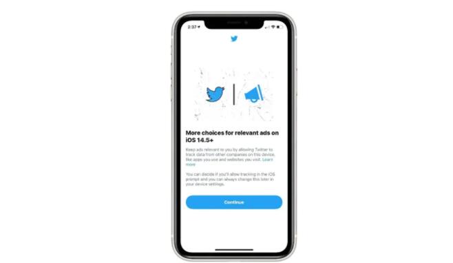 Twitter礼貌地要求Apple用户让他们在新的iOS14.5提示中跟踪你