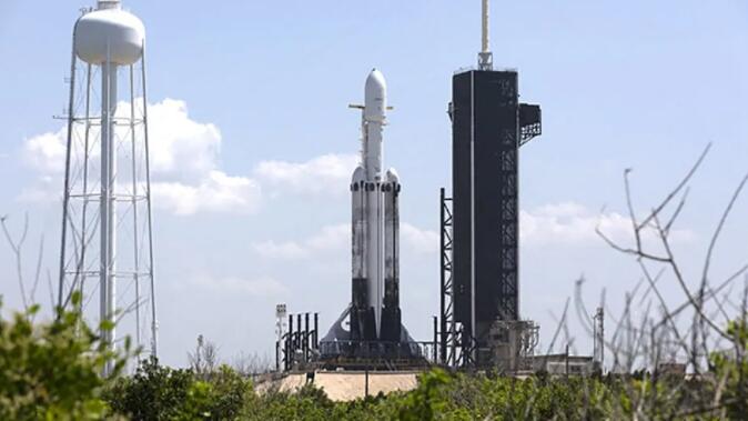 SpaceX将携带一颗向月球迈出巨大飞跃的卫星飞往国际空间站